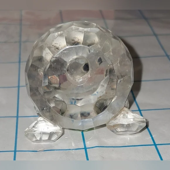 Clear Stone Faceted Bear - Picture 7 of 10